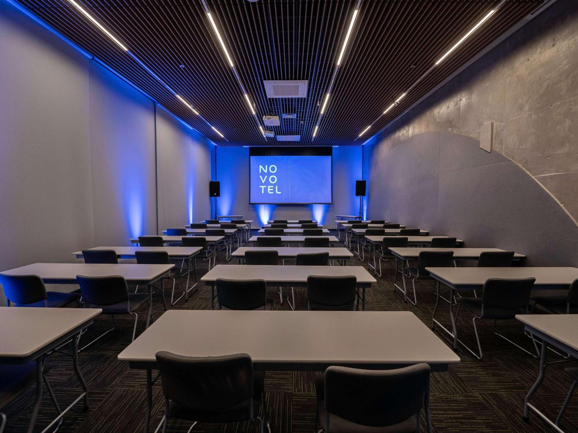 Hotel Novotel Marina 4*